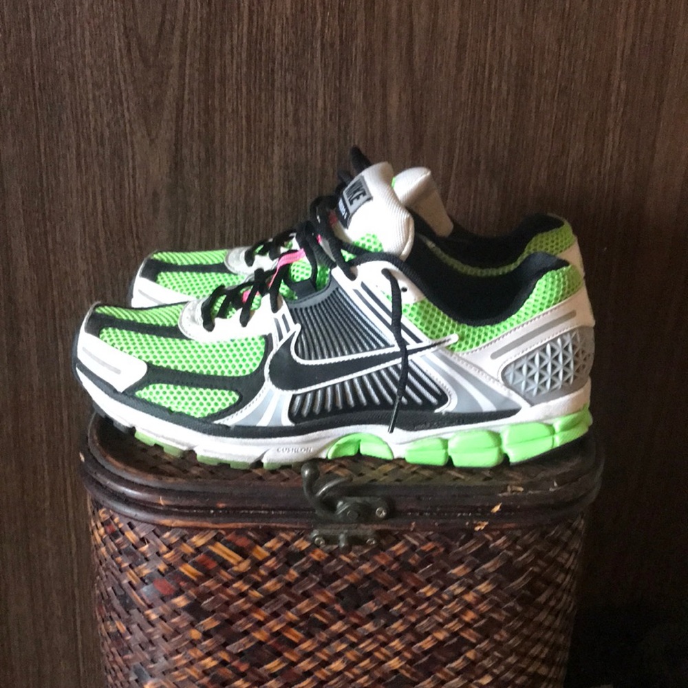 Nike Vomero 5